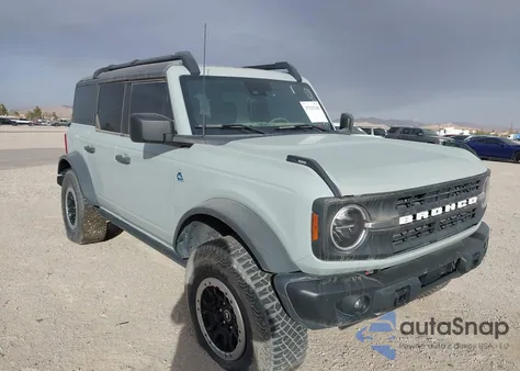 2022 Ford Bronco Black Diamond из США, поврежденный, VIN 1FMEE5DP8NLB10601